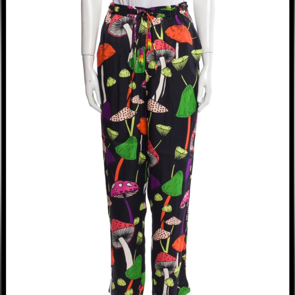 Farm Rio mushroom printed straight leg pants medium